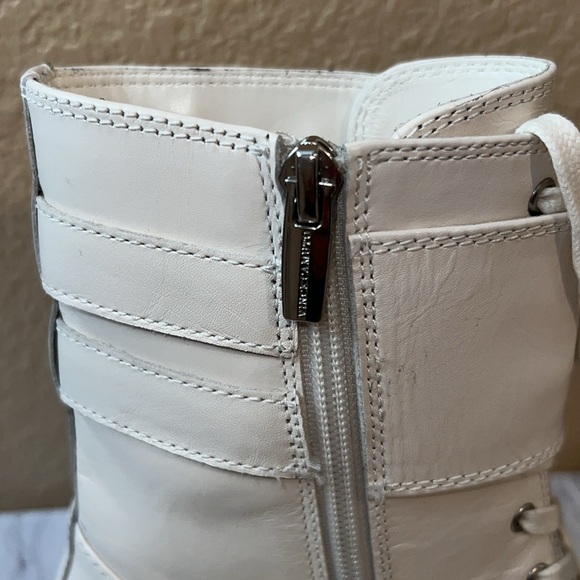 Vince Camuto Women's Fawdry Combat Boot - Picture 9 of 9